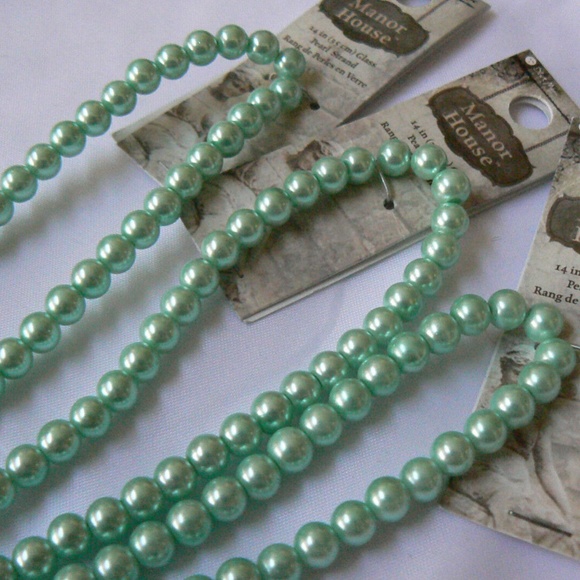 Blue Moon Manor House 14"L Glass Pearl Mint Green Lot of 3 strands crafts beads - Picture 6 of 7